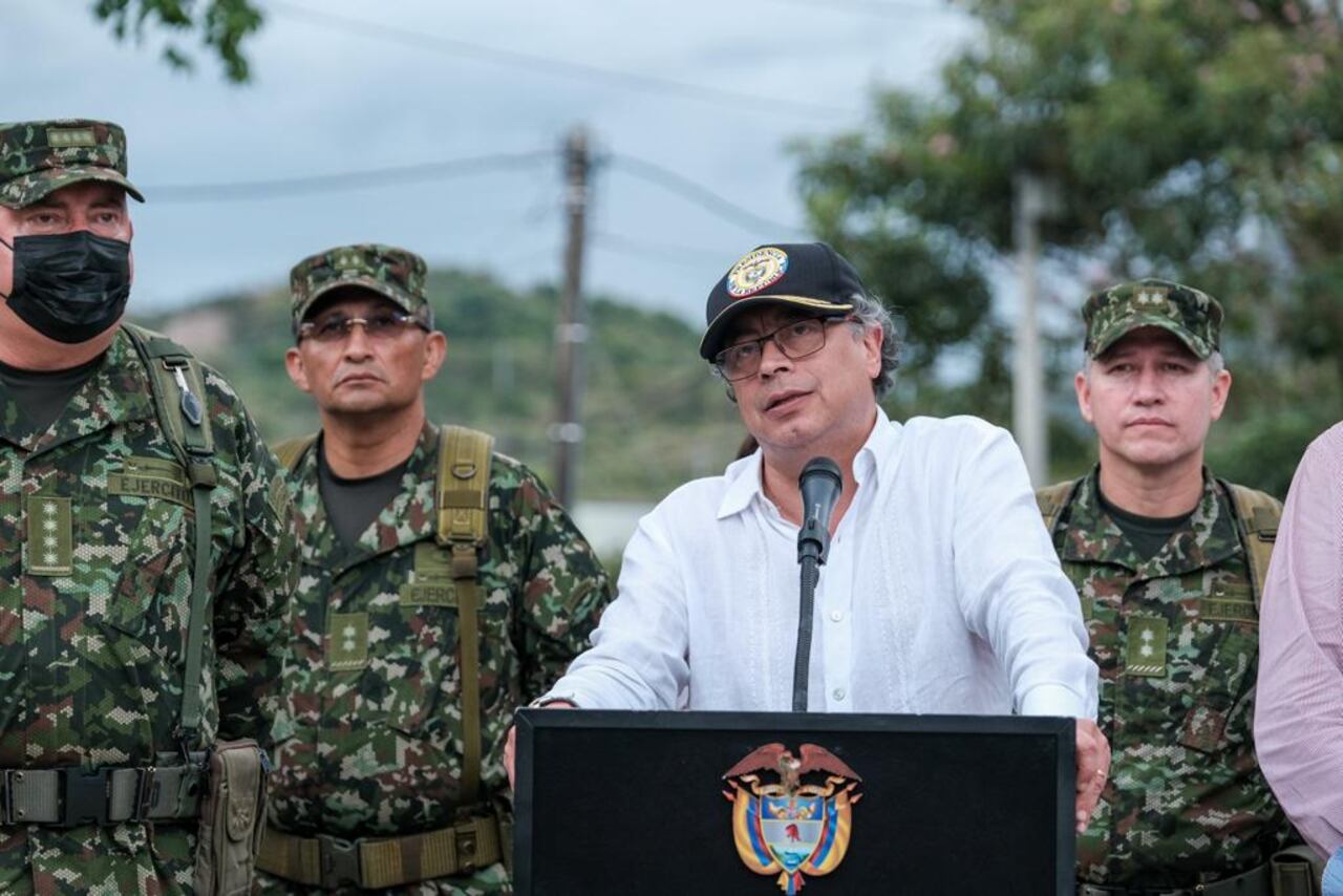 Indicó que los grupos ilegales deben respetar los derechos de la población civil