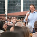 Miguel Uribe Turbay fue asesinado hace más de un año. Aunque la Fiscalía ha logrado la condena de los sicarios y autores materiales del crimen, siguen las dudas por conocer quién dio la orden.