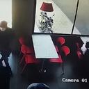 Roban a un hombre dentro de un restaurante en Barranquilla.