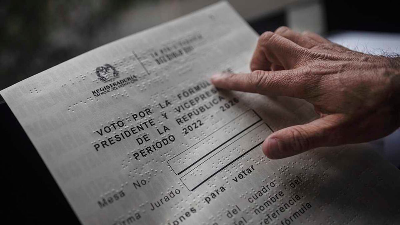 El voto en braille en Colombia no nació de la noche a la mañana. Sus primeros antecedentes se remontan a 1994.