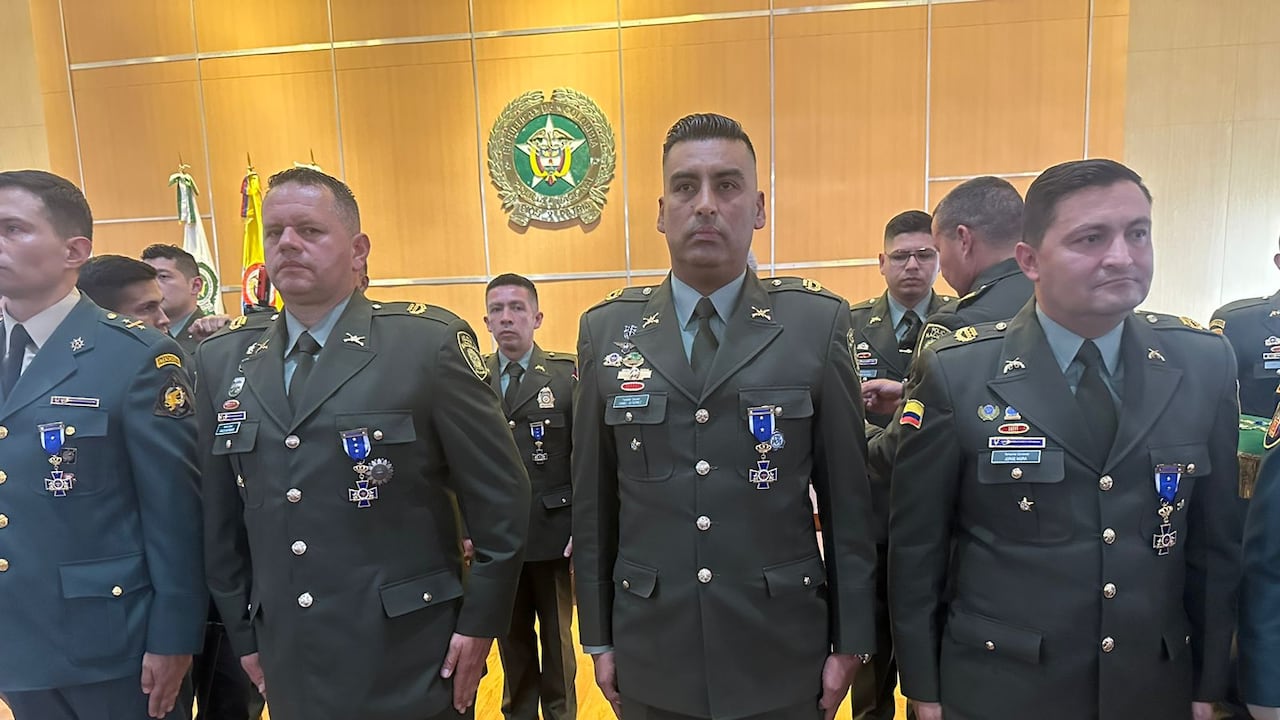 Director del Inpec fue condecorado con la medalla a la inteligencia policial