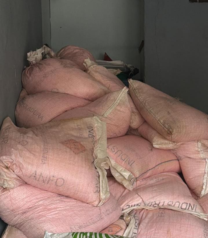 Las autoridades encontraron una casa que era utilizada como punto de acopio de explosivos.