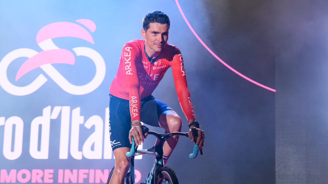 PESCARA, ITALY - 2023/05/04: Warren Barguil of France and Team Arkea Samsic seen during the Open Ceremony of the 106th Giro d'Italia 2023, Team Presentation at the Piazza della Rinascita in Pescara. (Photo by Getty Images/Elena Vizzoca/SOPA Images/LightRocket)