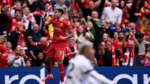 Luis Díaz abrió la cuenta para Liverpool ante Bournemouth