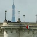 El aumento de los casos de coronavirus en París, y la alta ocupación de los hospitales, tiene a la capital francesa a las puertas de un nuevo confinamiento.