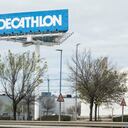 Multinacional de artículos de deporte Decathlon anuncia que suspende sus actividades en Rusia. (Photo by Xavi Lopez/SOPA Images/LightRocket via Getty Images)