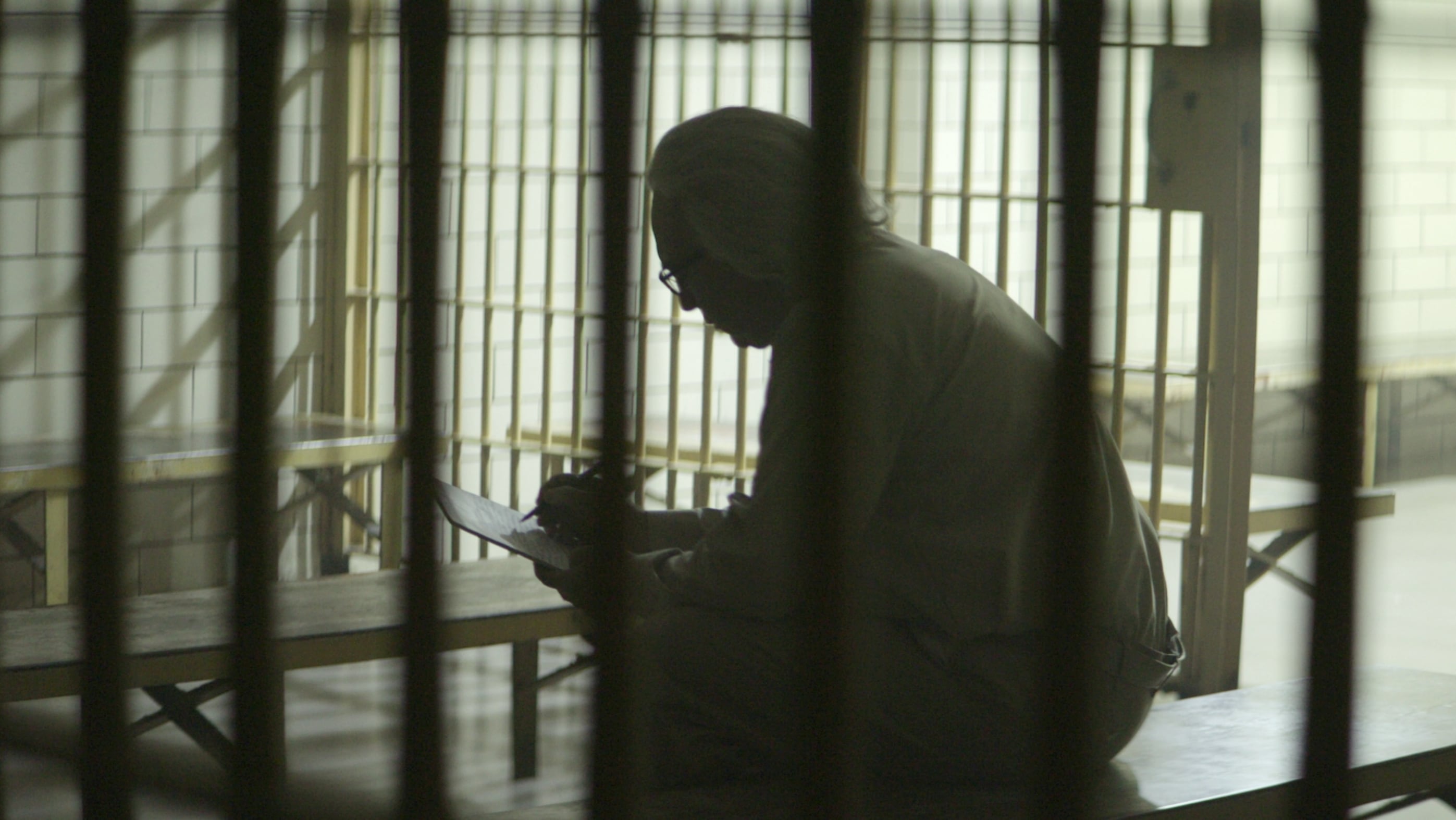 Bernie Madoff murió a los 82 años de causas naturales en prisión. Solo pagó 11 de los 150 años a los que fue condenado.