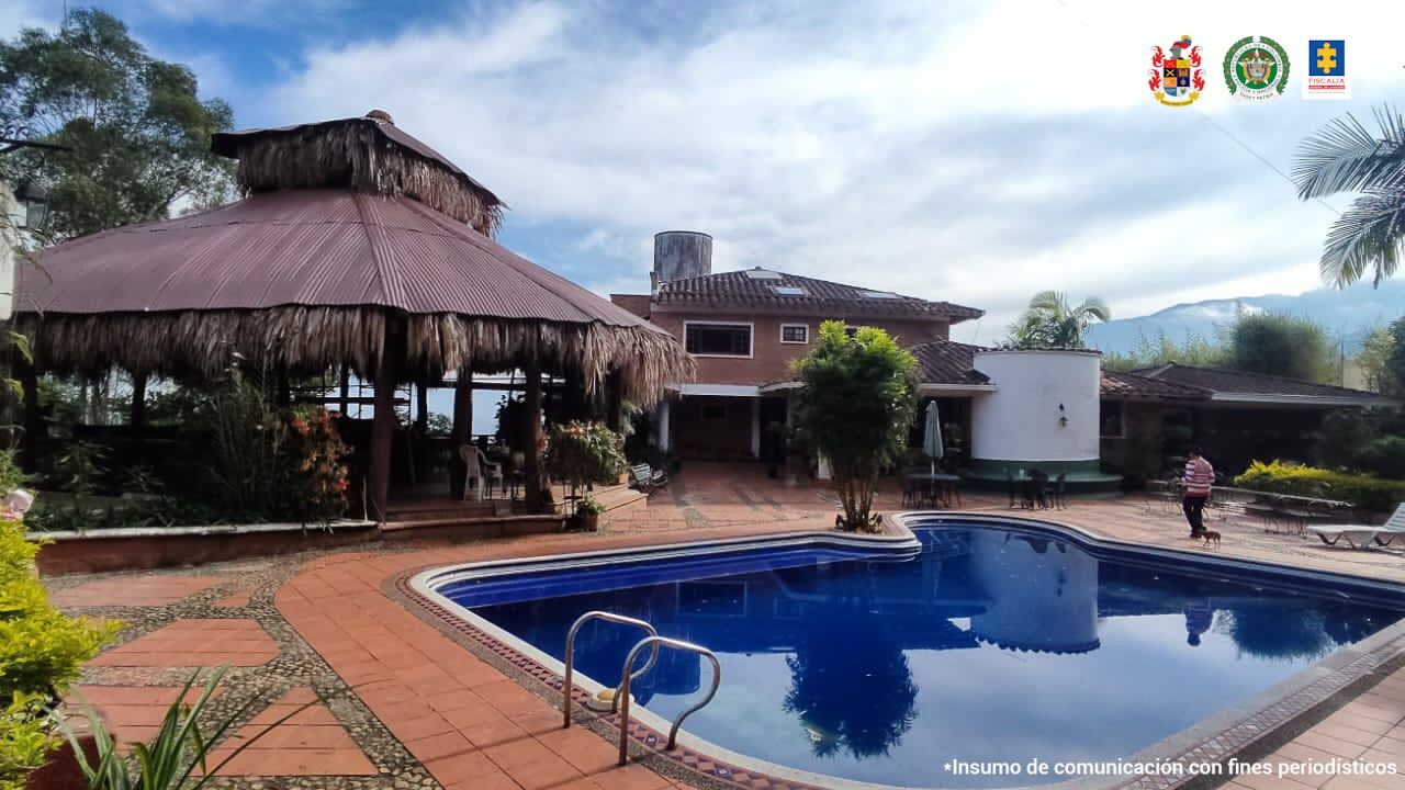 Fiscalía entrega bienes para repartar a las víctimas avaluados en más de $20.830; habrían pertenecido a las extintas AUC