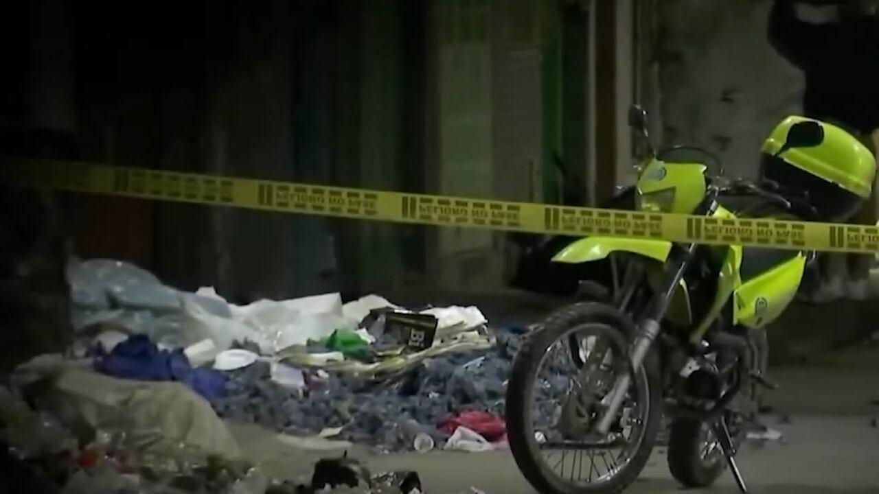 Una patrulla que iba pasando por la zona se percató del doble homicidio e inició la persecución.