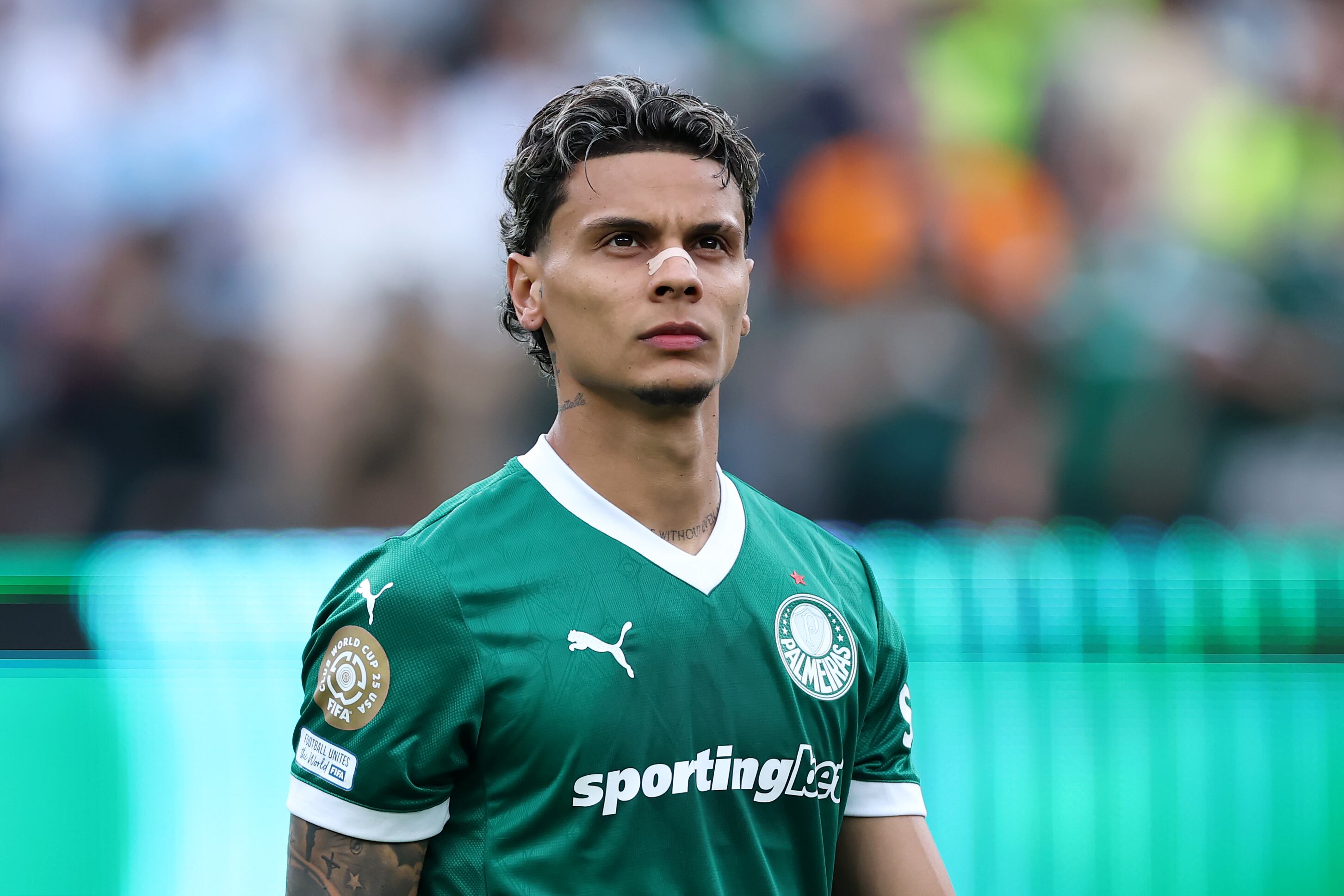 EAST RUTHERFORD, NEW JERSEY - JUNE 15: Richard Rios #8 of Palmeiras looks on during the FIFA Club World Cup 2025 group A match between SE Palmeiras and FC Porto at MetLife Stadium on June 15, 2025 in East Rutherford, New Jersey. (Photo by Elsa - FIFA/FIFA via Getty Images)