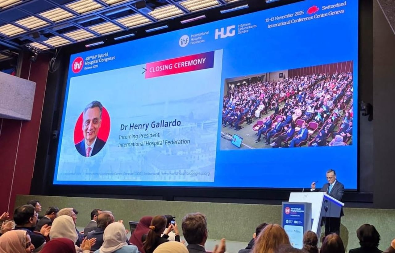 El médico Henry Gallardo, director general de la Fundación Santa Fe de Bogotá, se concierte en el primer colombiano en liderar la International Hospital Federation