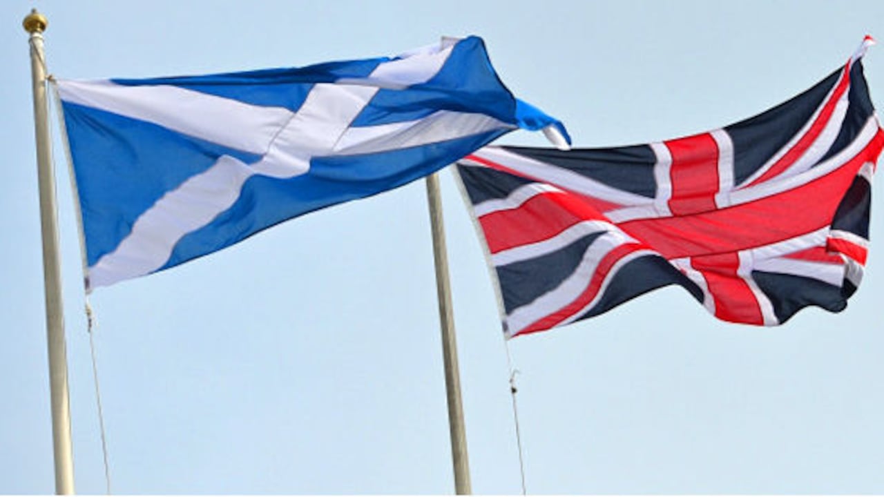 El primer ministro David Cameron expresó su preocupación ante la posible separación de Escocia, pero dijo que en todo caso no renunciaría a su cargo.