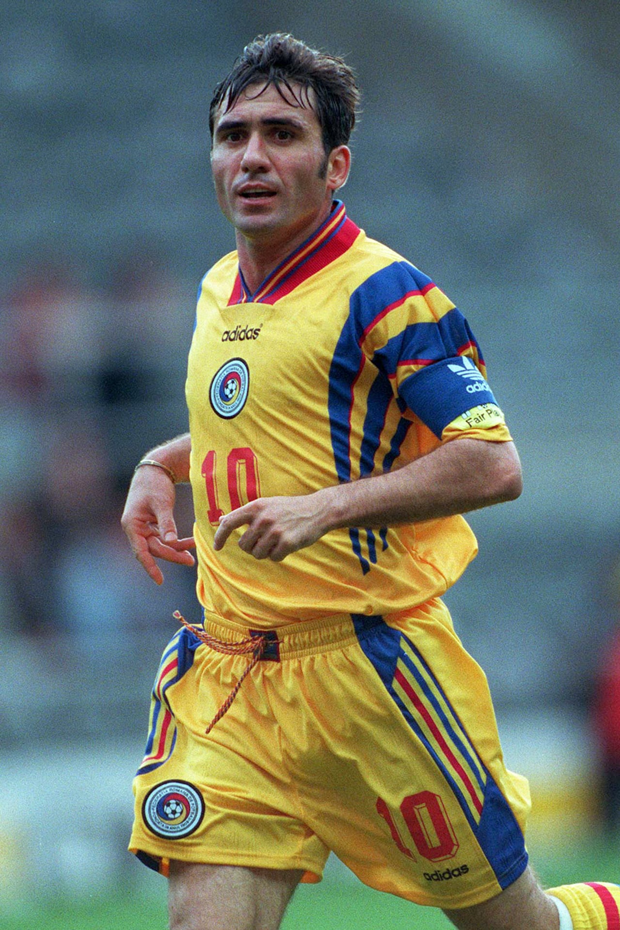 Gheorghe Hagi en la Eurocopa de 1996.