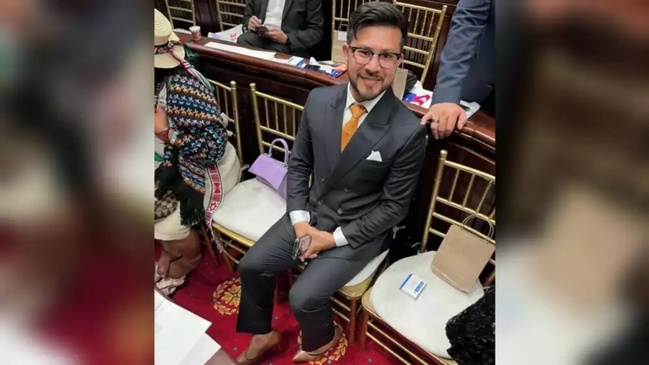 El congresista electo llegó a la posesión del Congreso este 20 de julio en tacones.