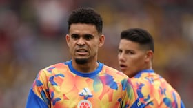 VANCOUVER, CANADA - JULY 07: Luis Diaz #7 of Colombia warms up before the FIFA World Cup 2026 Round of 16 match between Switzerland and Colombia at BC Place Vancouver on July 07, 2026 in Vancouver, British Columbia, Canada. (Photo by Alex Pantling - FIFA/FIFA via Getty Images)