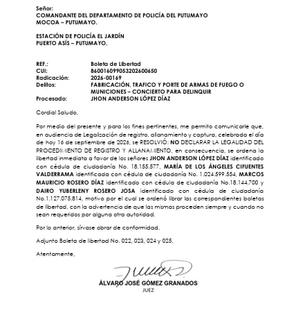 Documento del juez ordenando la libertad de varios presuntos integrantes de Los Comandos de Frontera, capturados por el Ejército.