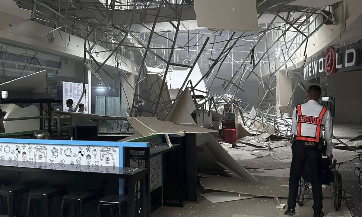 Un poderoso terremoto submarino sacudió el sur de Filipinas. El Servicio Geológico de Estados Unidos dice que el terremoto midió una magnitud de 7,2 y se ubicó a 26 kilómetros (16 millas) de Burias