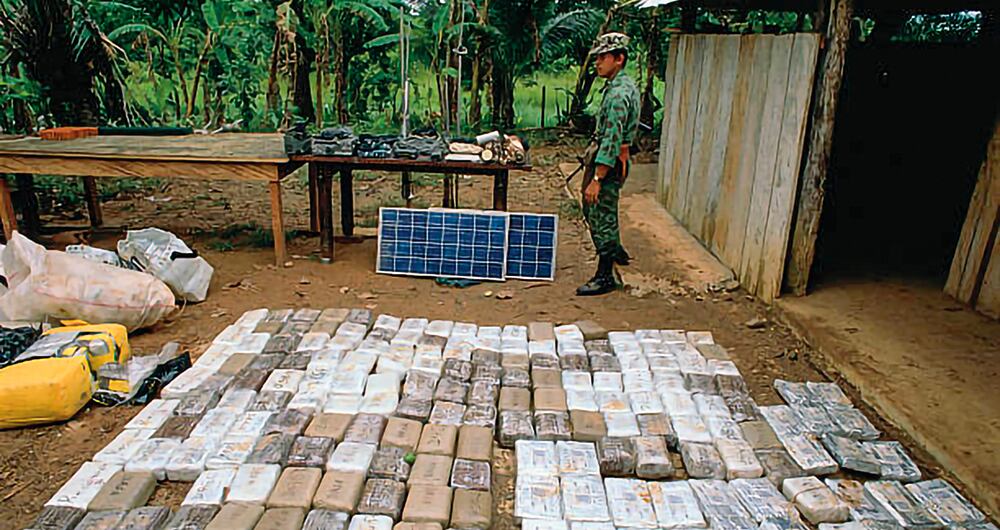 El narcotráfico es uno de los negocios más rentables para estas organizaciones.