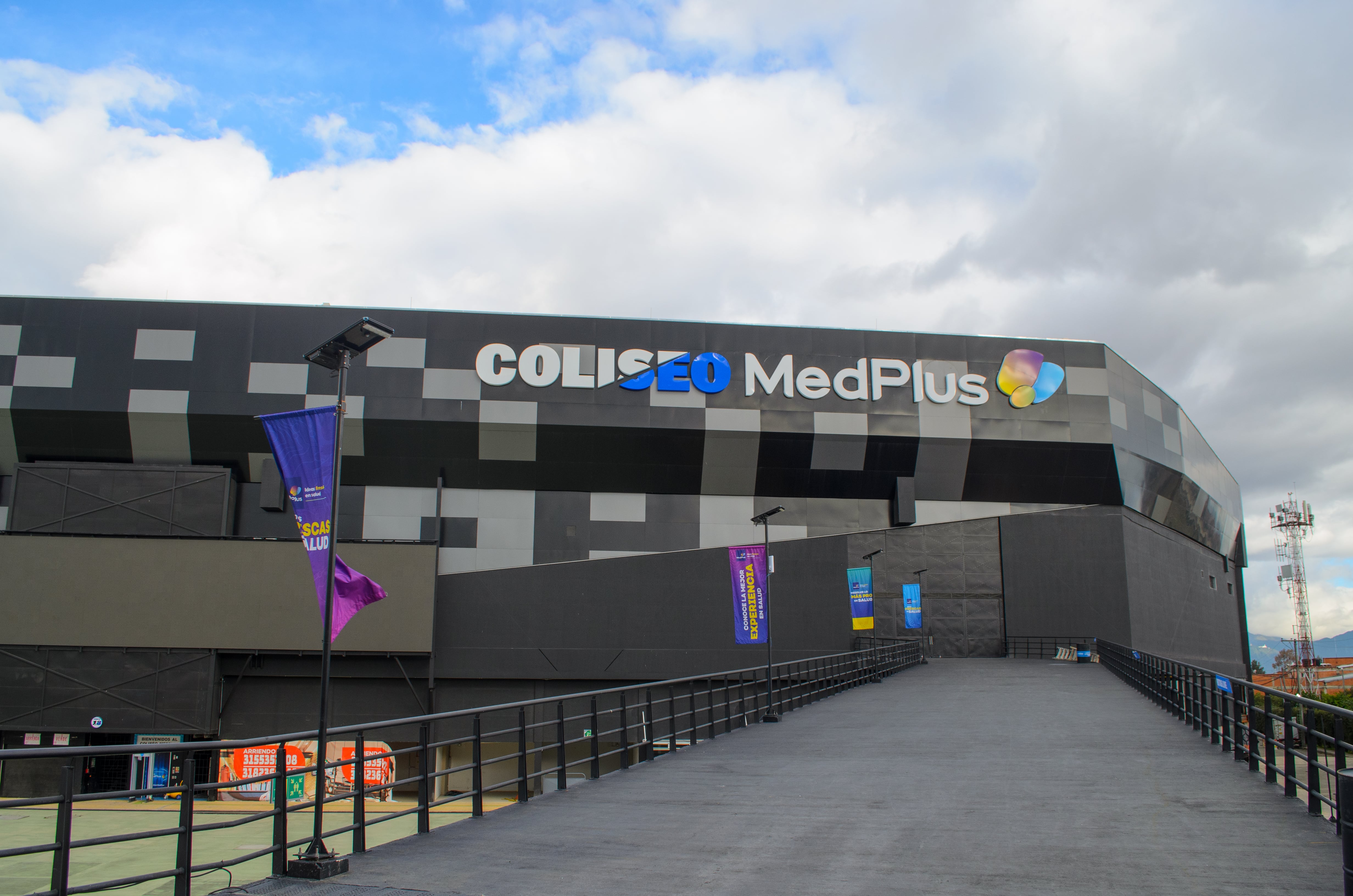 Coliseo MedPlus.