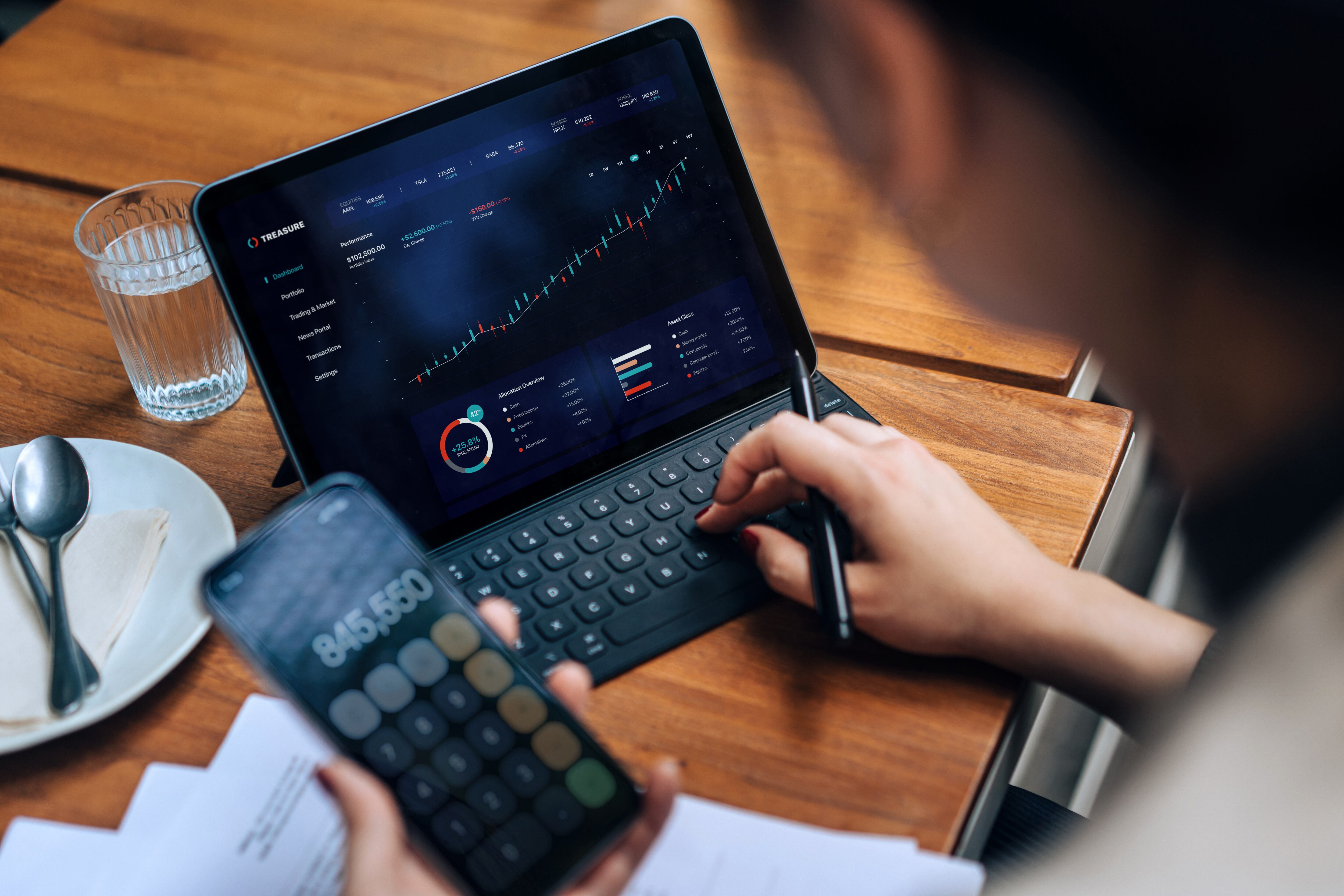 Se estima que en 2024 se invirtieron 1,5 billones de dólares en el extranjero.