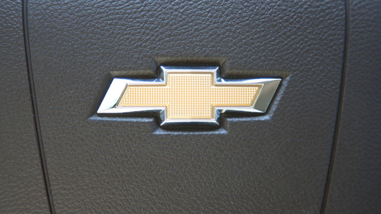 La firma del corbatín anunció que el modelo estará en preventa.