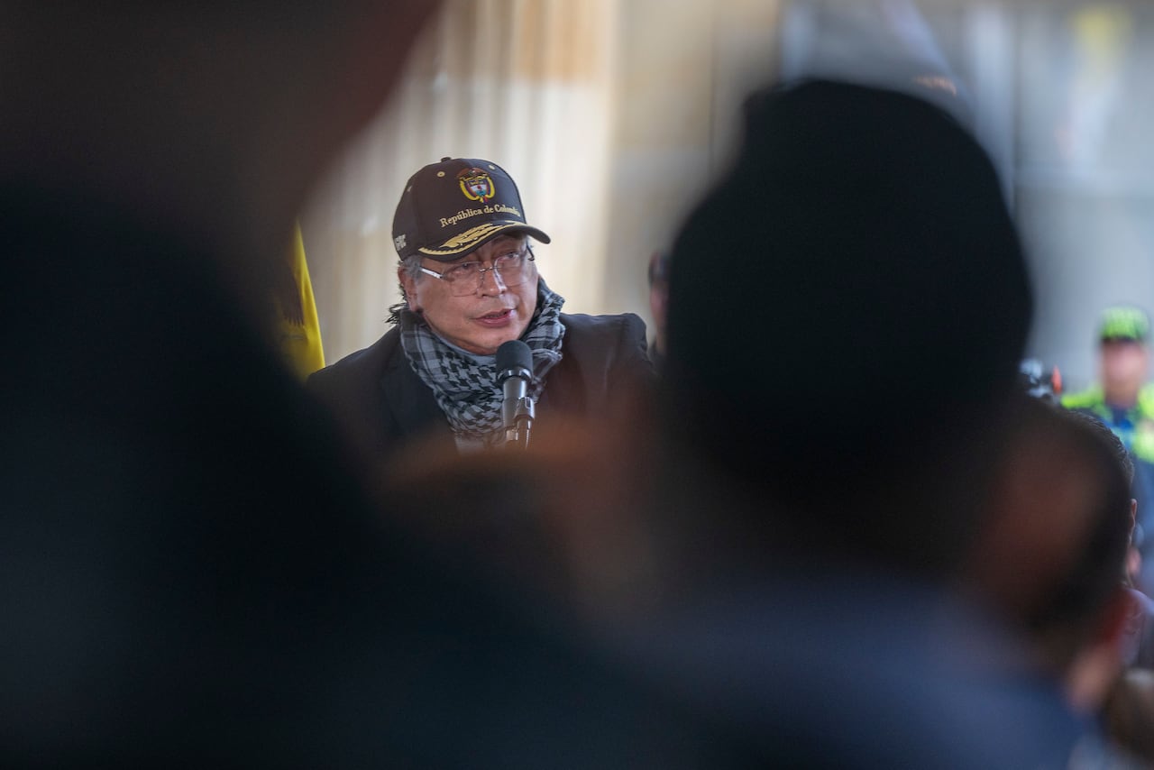 El presidente, Gustavo Petro, durante la promulgación presidencial de la Ley Ángel y Ley Lorenzo, en Bogotá, el 23 de abril de 2025