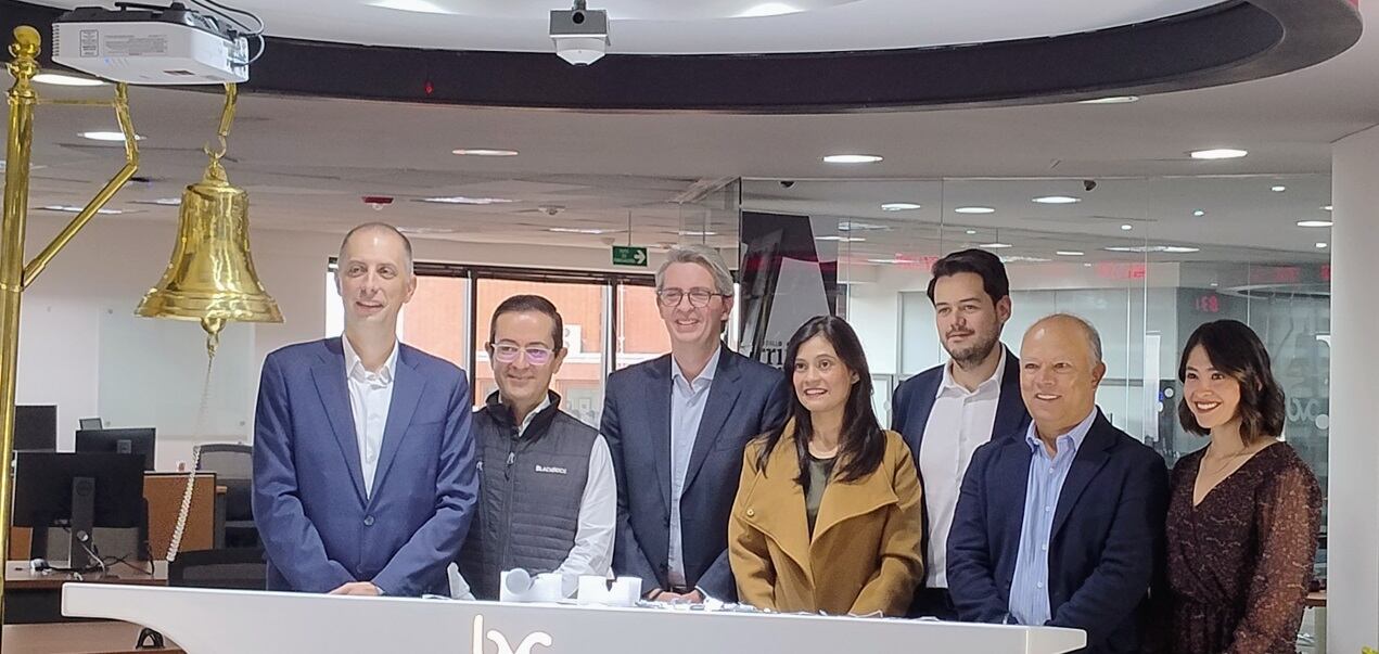 BlackRock da el campanazo en la Bolsa de
Valores de Colombia con el lanzamiento oficial de su ETF de Bitcoin, IBIT.