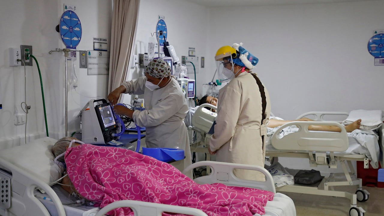 Clinica Juan N Corpas
UCI Unidad de Cuidados Intensivos Covid-19
Foto Guillermo Torres Reina / Semana