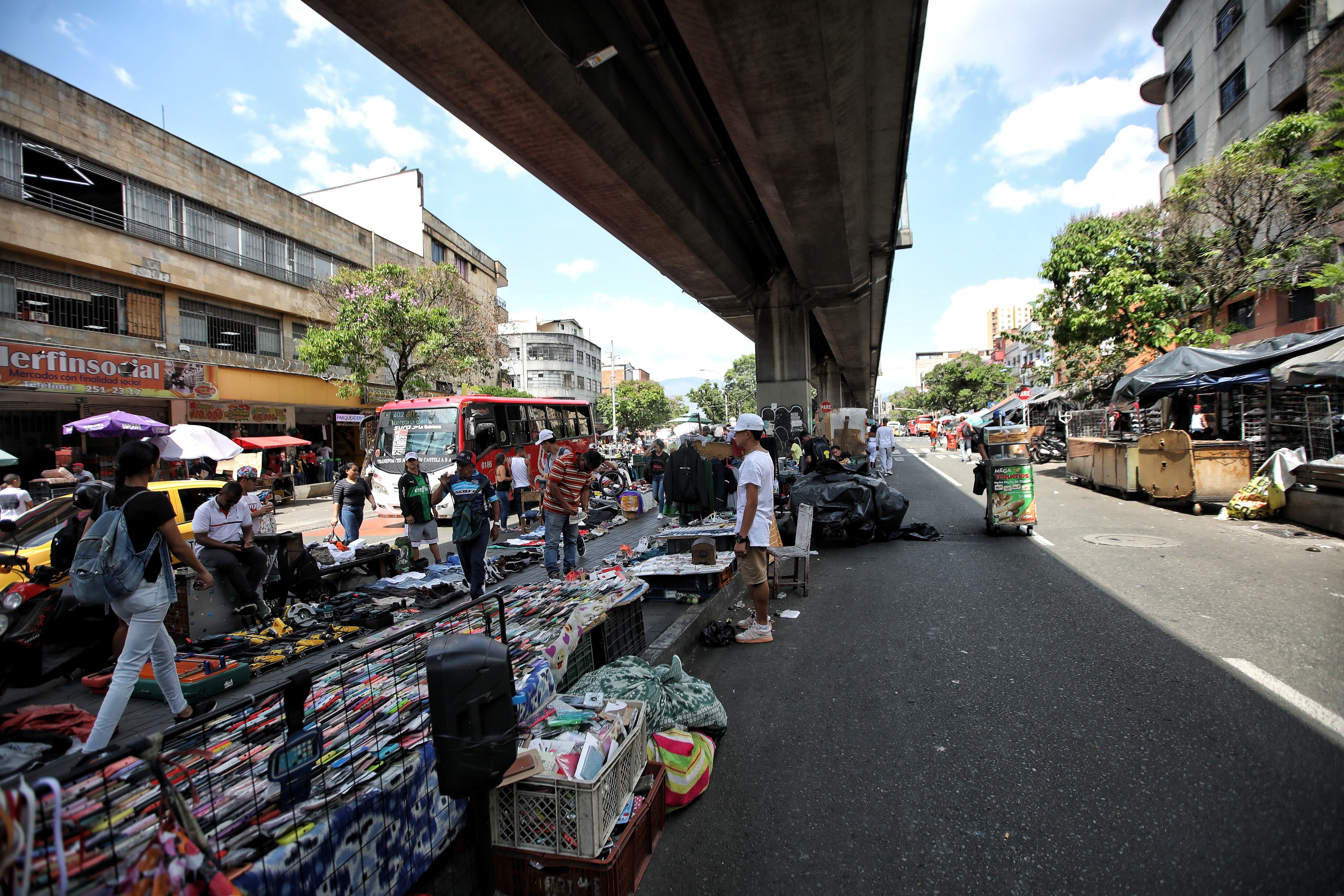 Metro de Medellin, Juan Diego Alvira