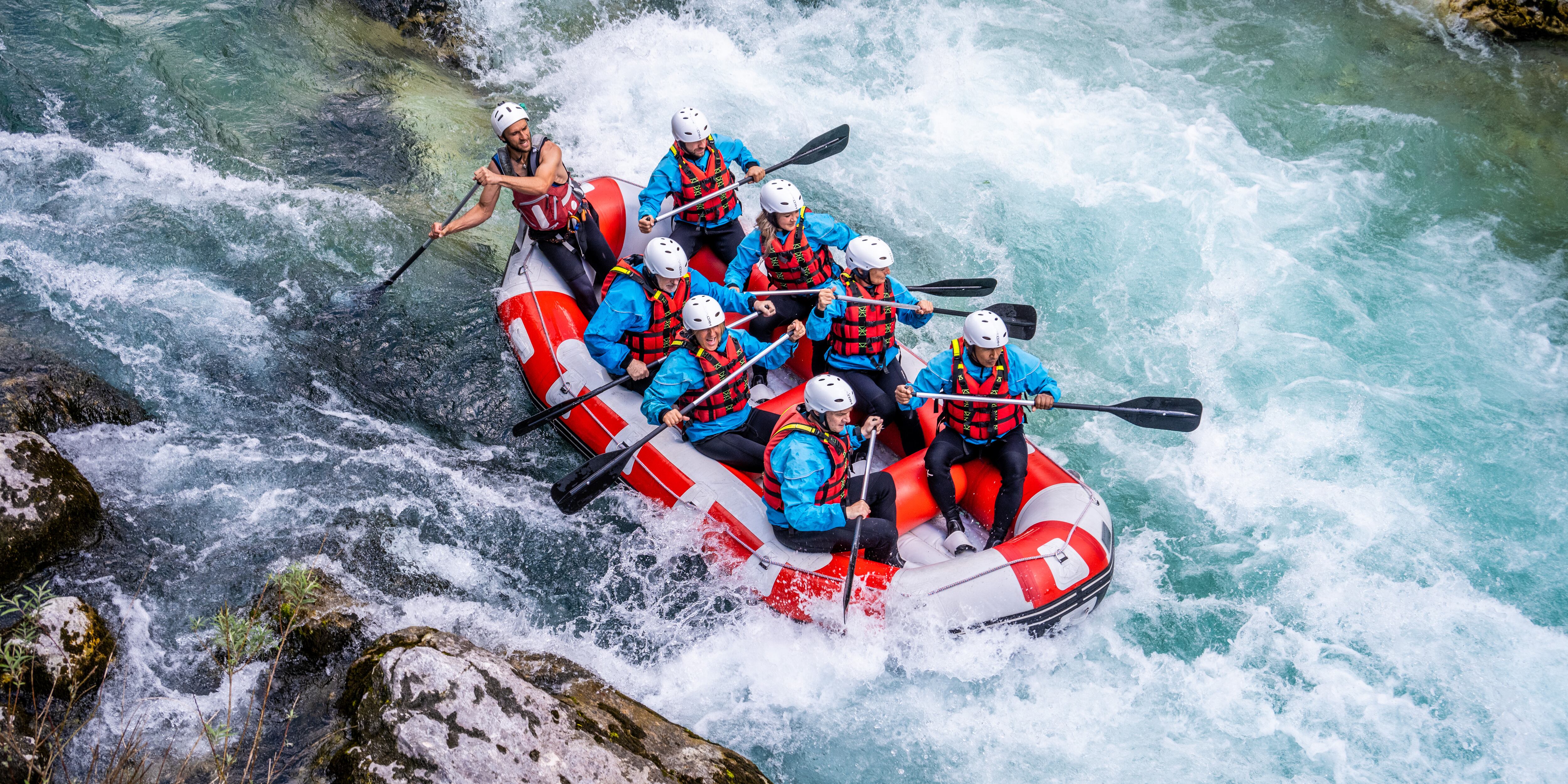 Hacer rafting por el río Fonce es uno de los atractivos emblemáticos de San Gil.