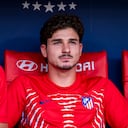 Julian Alvarez of Atletico de Madrid sits on the bench prior to the LaLiga EA Sports football match between Atletico de Madrid and Villarreal CF at Riyadh Air Metropolitano in Madrid, Spain, on August 23, 2026. (Photo by Alberto Gardin/NurPhoto) (Photo by Alberto Gardin / NurPhoto via AFP)