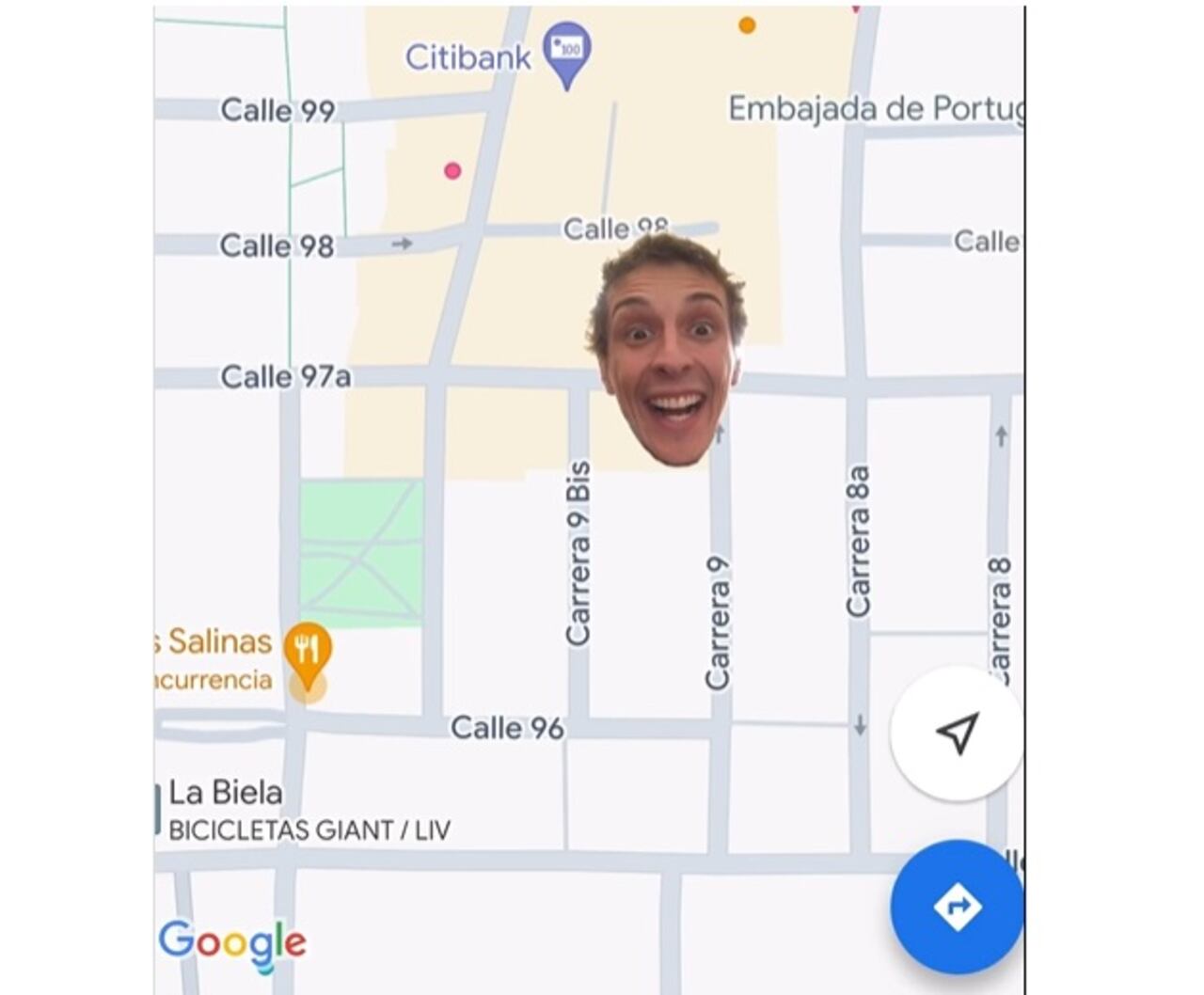 En medio del trancón le dio hambre y pidió un domicilio.