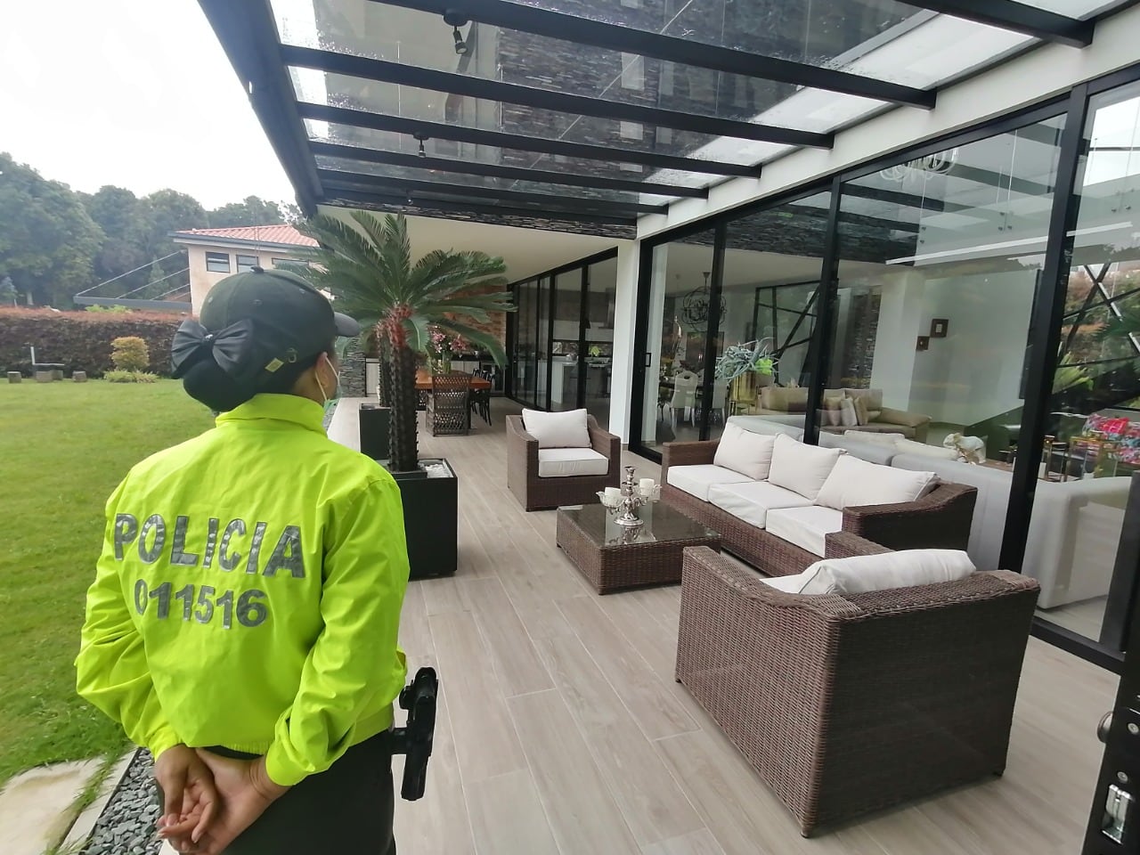 Las lujosas propiedades de una red de venta de chance ilegal en Antioquia