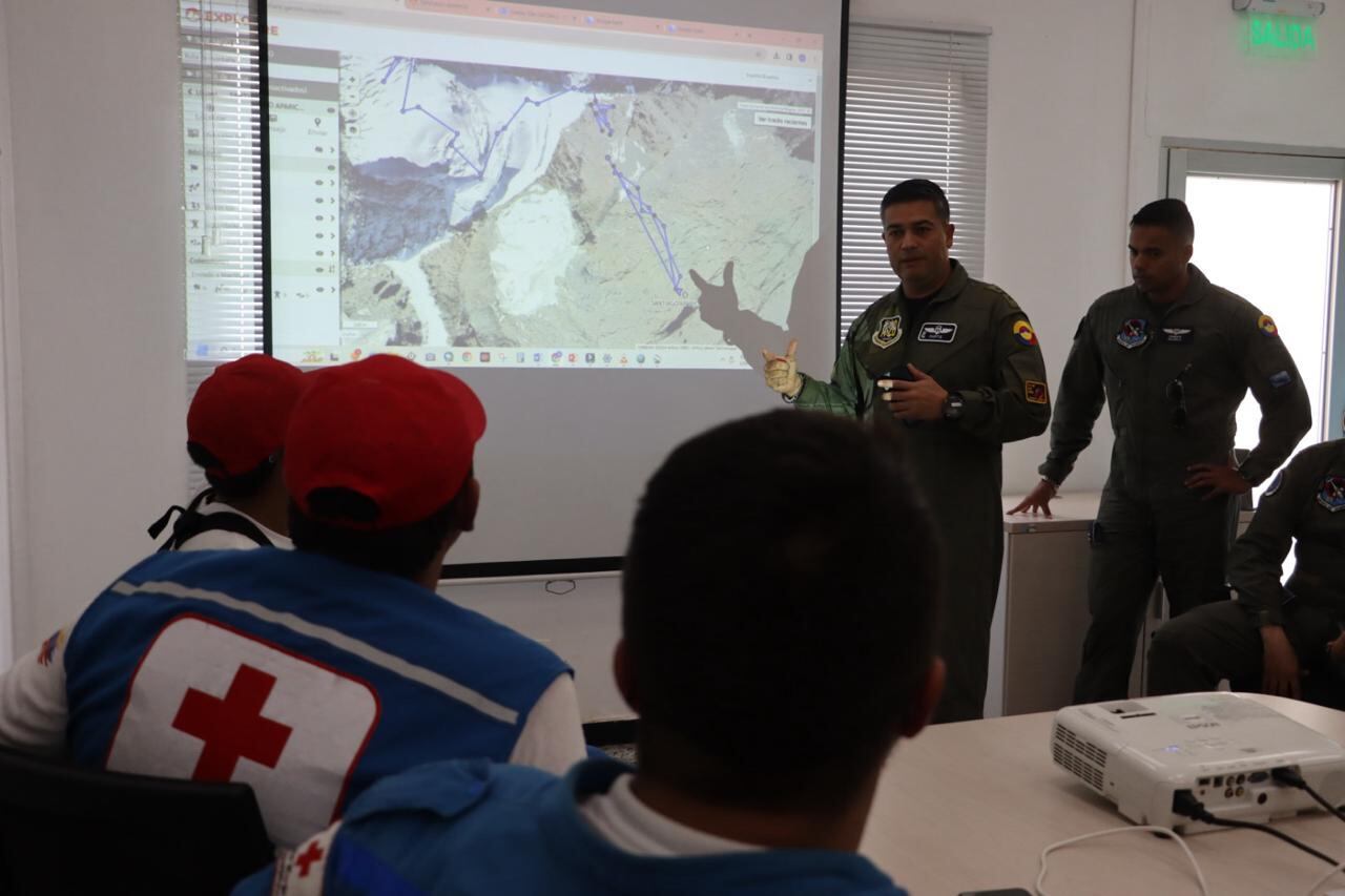 Búsqueda de parapentistas accidentados en la Sierra Nevada de Santa Marta.