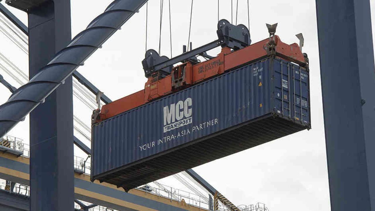 El sector de la logística involucra todo tipo de transporte, ya sea terrestre o marítimo.