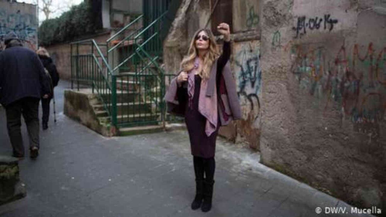 La mujer trans desafió a su familia mafiosa de Nápoles.