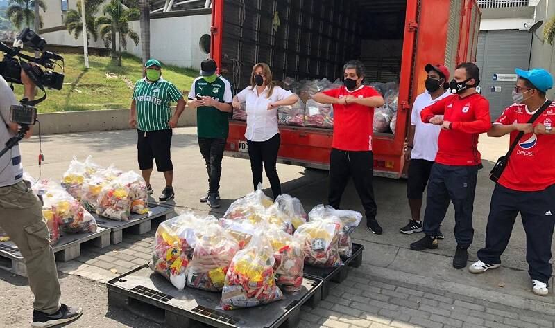 Las barras Barón Rojo Sur y Frente Radical Verdiblanco abrirán sus propios comedores comunitarios para atender a la población vulnerable de Cali