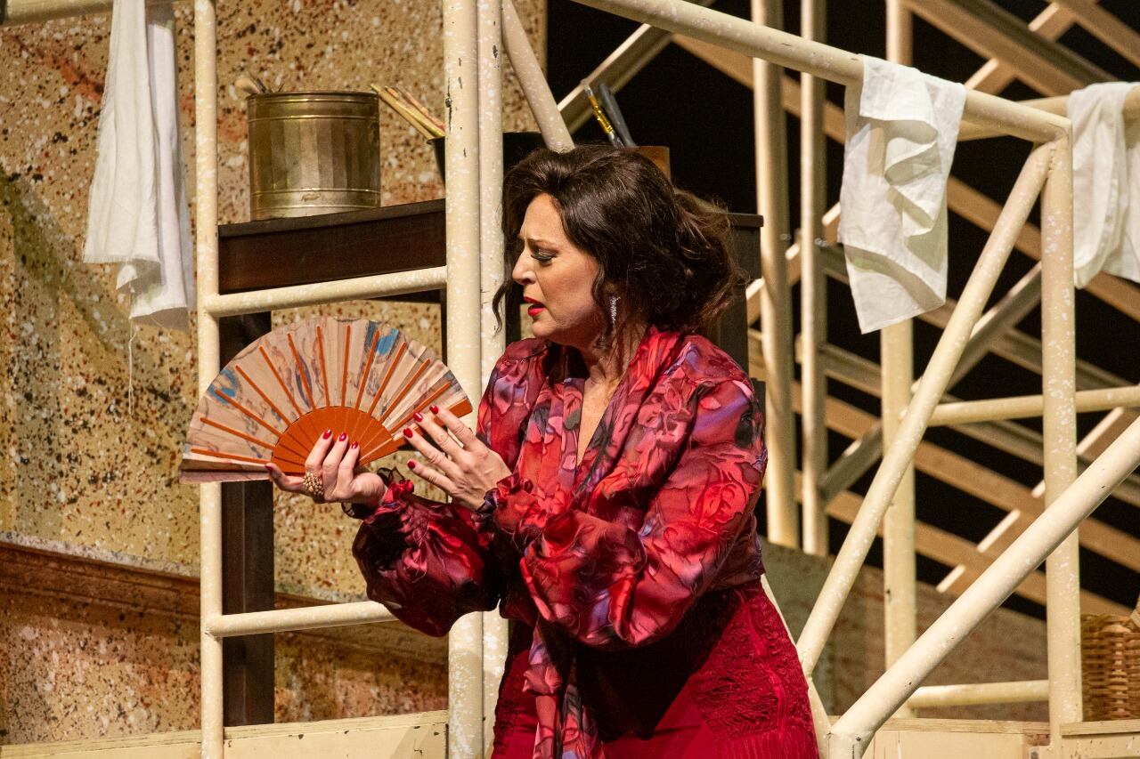 Ópera ‘Tosca’ de Giacomo Puccini vuelve a Colombia tras 24 años, y con elenco nacional encabezado por Valeriano Lanchas. Se presenta en el Teatro Mayor Julio Mario Santo Domingo del 17 al 19 de diciembre de 2021.