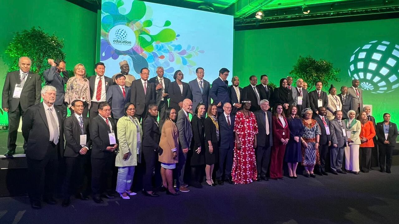 La secretaria de Educación de Bogotá, Edna Bonilla, estuvo presente en el Foro Mundial de Educación.