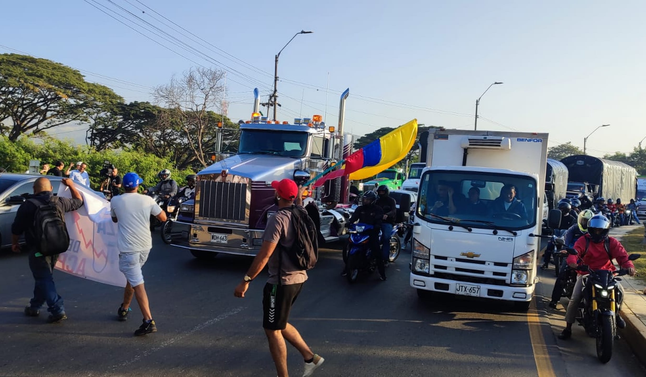 Movilización de transportadores en Cali; se presenta bloqueos en Cencar