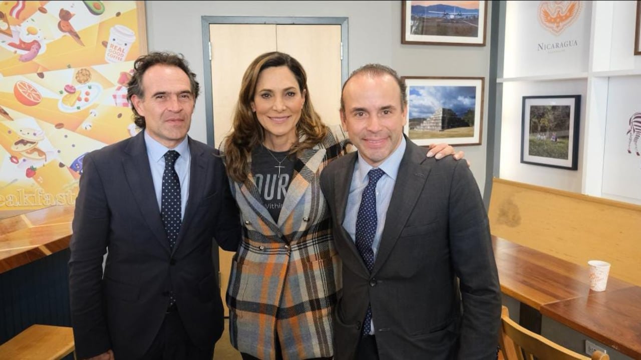 María Elvira Salazar con Fico Gutiérrez y Alejandro Eder