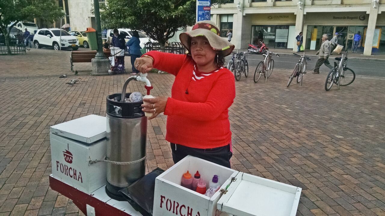 María Delgado conoció el amor y el maltrato al mismo tiempo. Hoy busca sacar a sus dos hijas adelante y olvidar los años de violencia.