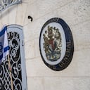 Israelíes de extrema derecha protestan frente al consulado del Reino Unido en Jerusalén Este.