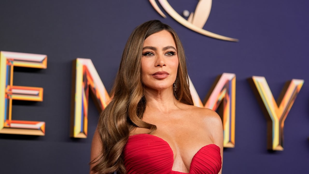 La actriz y modelo Sofía Vergara durante la ceremonia de los Emmy. (AP Photo/Jae C. Hong)