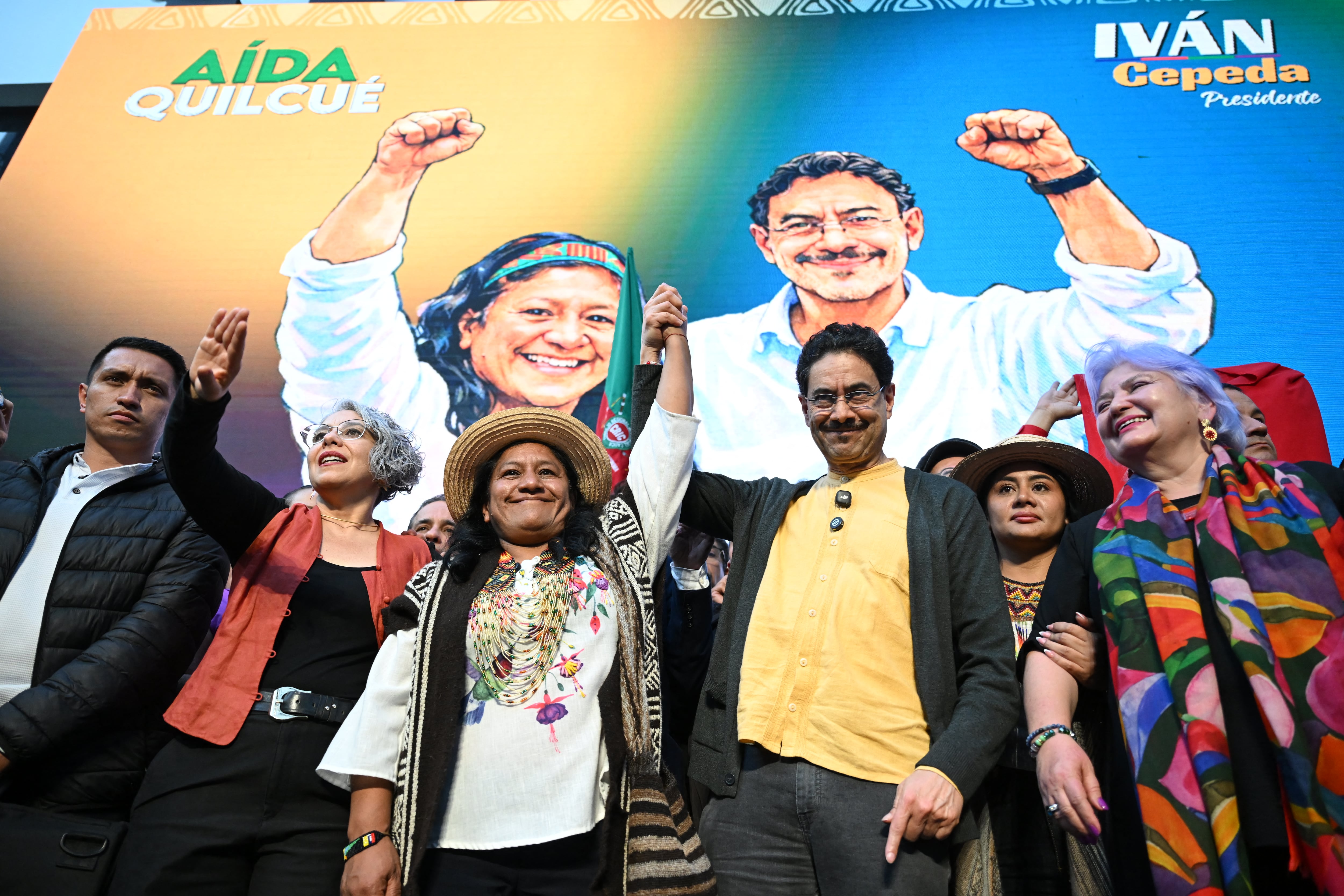 Aída Quilcué con Iván Cepeda