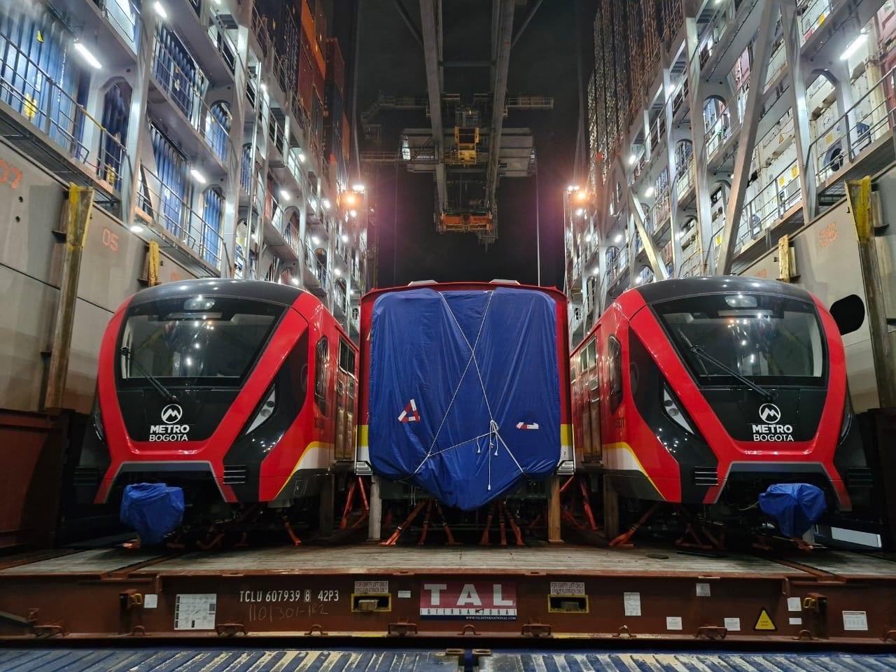 El tercer tren del Metro de Bogotá también ingresó por Cartagena.