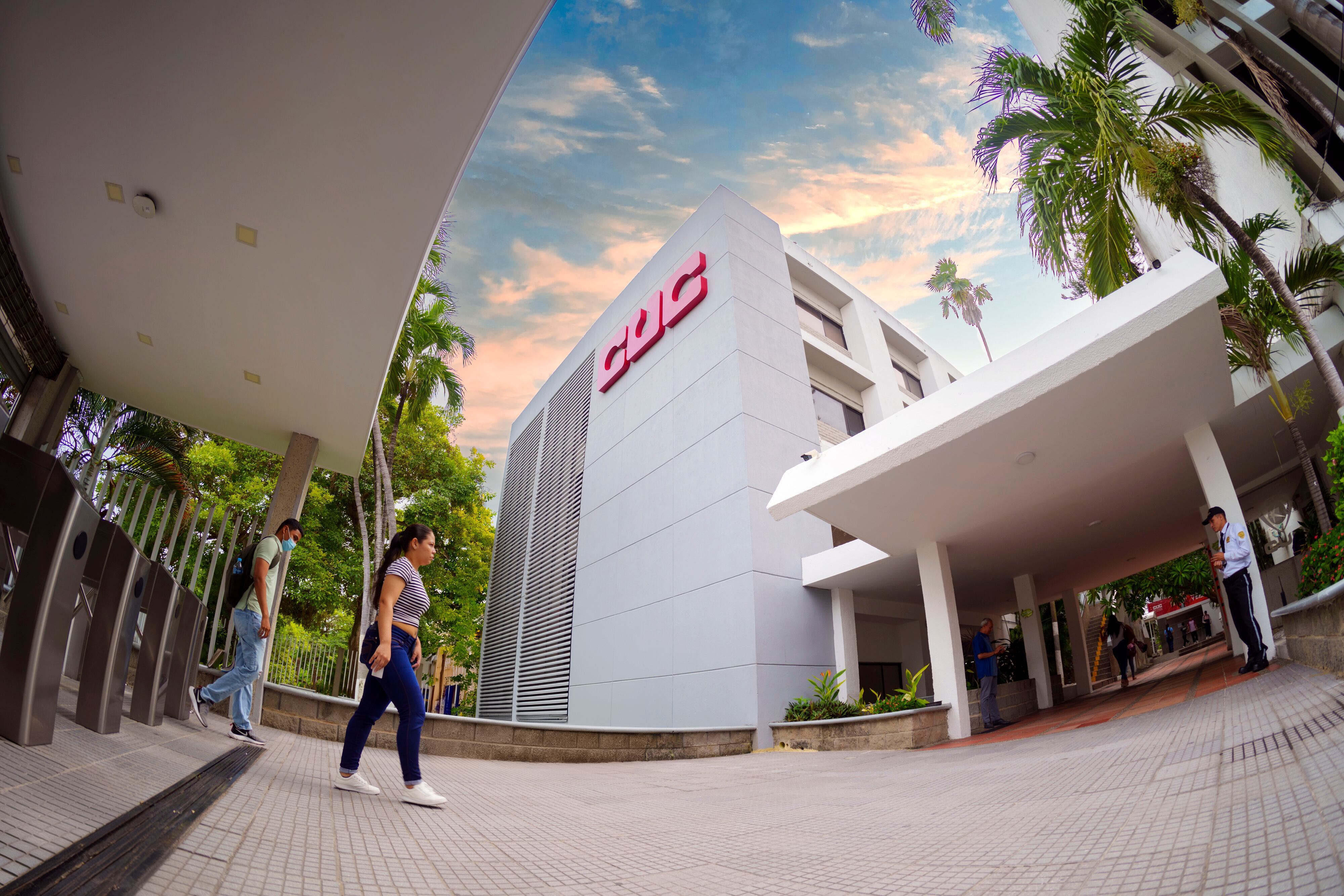 Universidad de la Costa - API