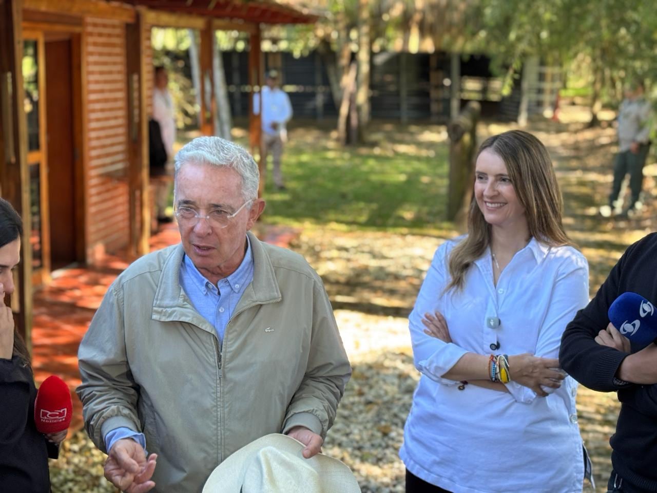 Álvaro Uribe Paloma Valencia