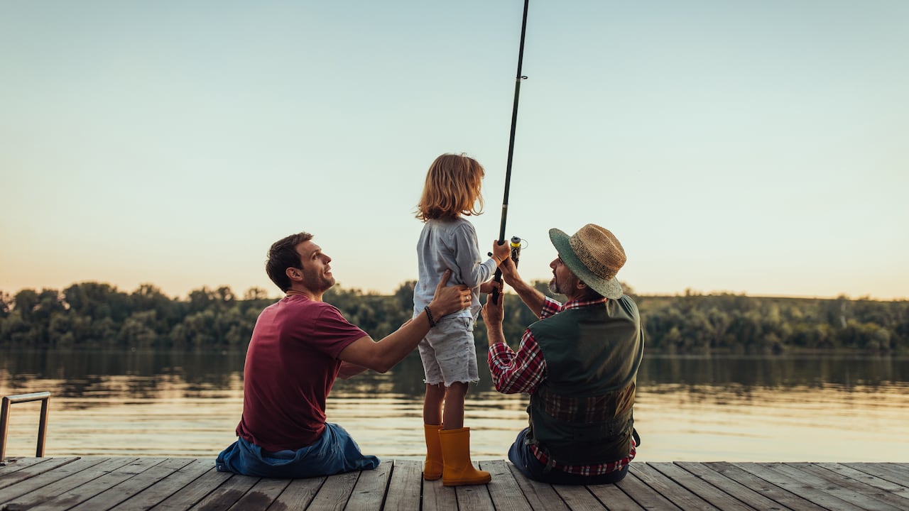 La pesca deportiva es un plan relajante para estar cerca de la naturaleza