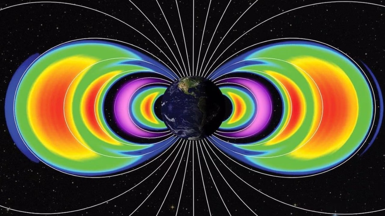 Una tormenta solar creó dos nuevos cinturones de radiación en la Tierra.
